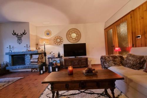 Apartamento Between Slopes And Golf Facing The Alps