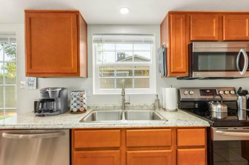 Beautiful 5 Bd 2 Ba/cubs/a's/downtown Mesa/asu/rv
