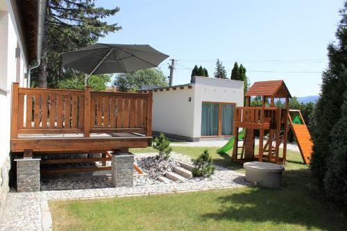 Hostal Vila Apalucha49 ?eladn� - 12 Osob