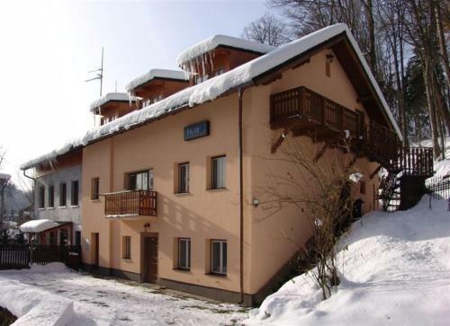 Hostal Chata Artur