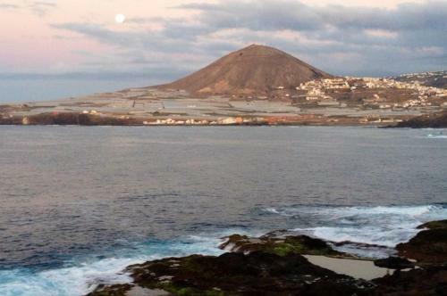 Apartamento G�ldar Penthouse Over The Sea!