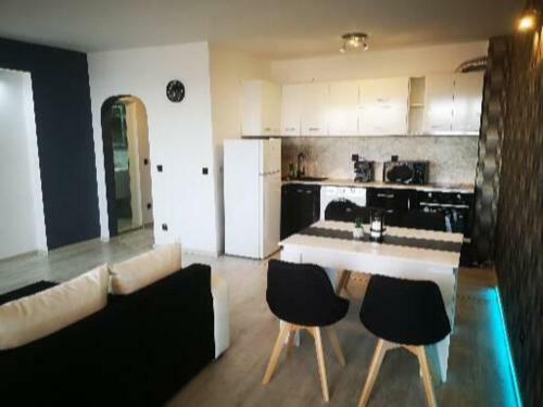 Vip Sea View Apartments In Complex Karia