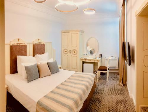 Hostal Atlas House Luxury Suites