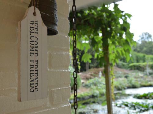 Luxury Bungalow In Drenthe With Pond