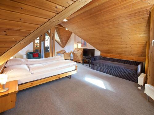 Apartamentos Schweizerhof Ferienwohnungen Lenzerheide 4