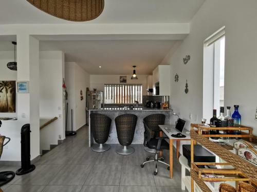 Bocapan, Apartamento Duplex -condominio Las Palmeras