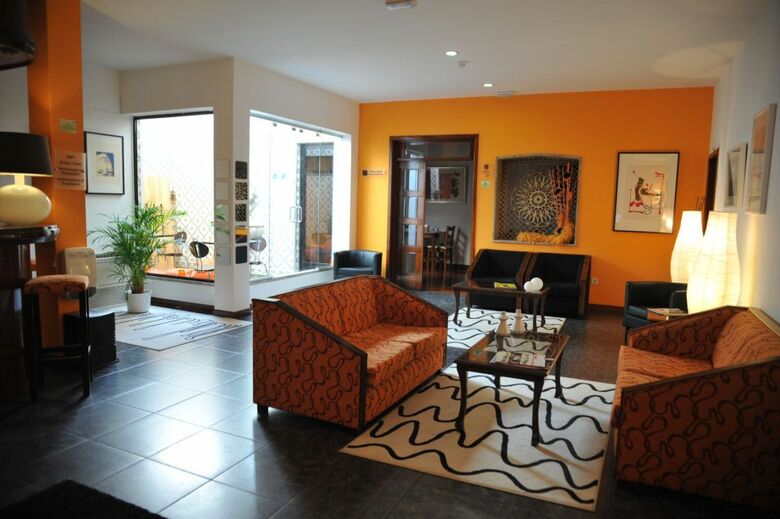 Porto Domus Hotel