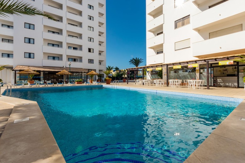 Hotel Apartamentos Turisticos Janelas Do Mar