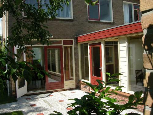 Luxurious Holiday Home In West-graftdijk With Private Garden