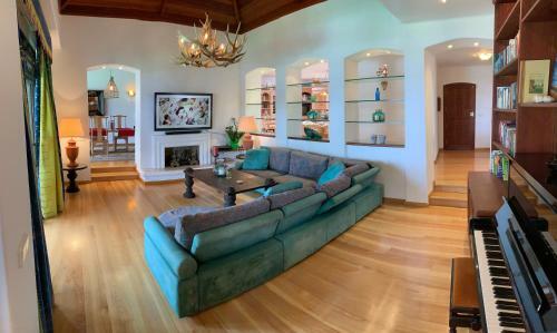Villa Vista Del Mar - Oceanfront Luxury With Private Pool