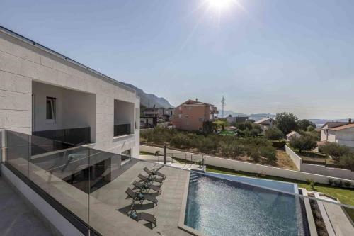 Luxury Villa Adonis Split With Private Pool, Jacuzzi, Sauna And Gym