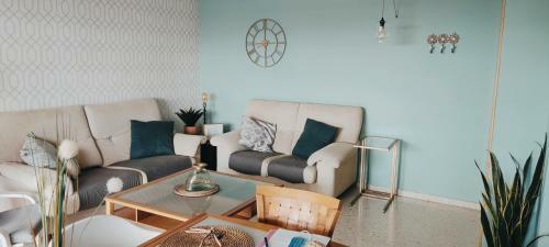 Apartamento �tico Con Piscina Y Barbacoa