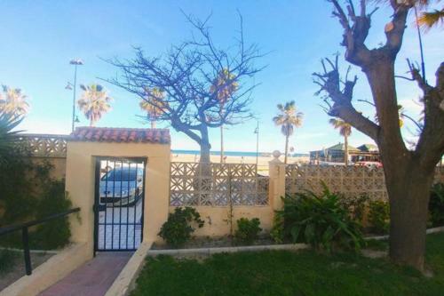 Apartamento En Primera L�nea de Playa, Playamar