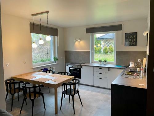Komfortowe Apartamenty W Na??czowie