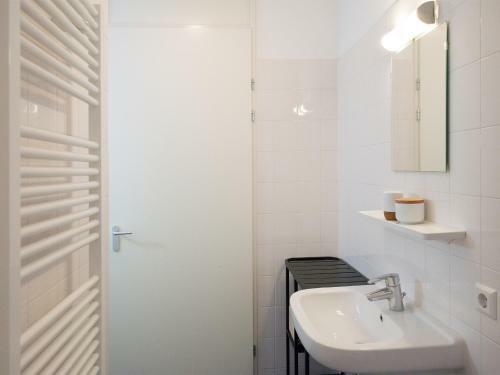 Short Stay Beach Apartment II