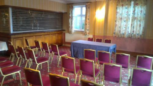 Lansdowne Hotel And Conference Centre