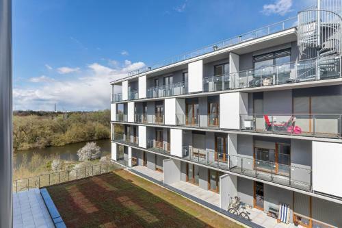 Warta Residence Apartments By Renters