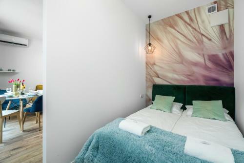 Apartment City View Garbary By Renters
