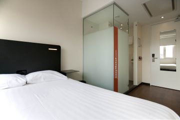Easyhotel Den Haag