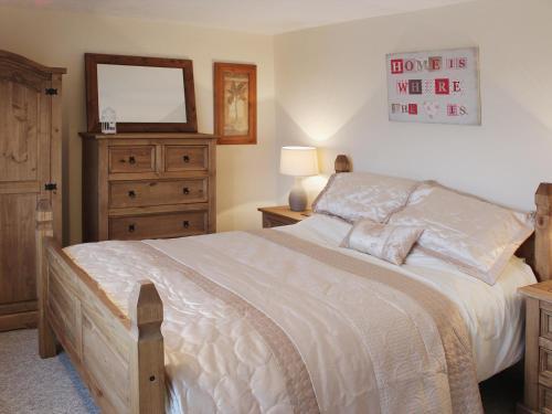 Yare Cottage
