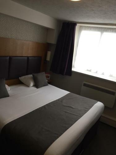 Hotel De Trafford By Greene King Inns