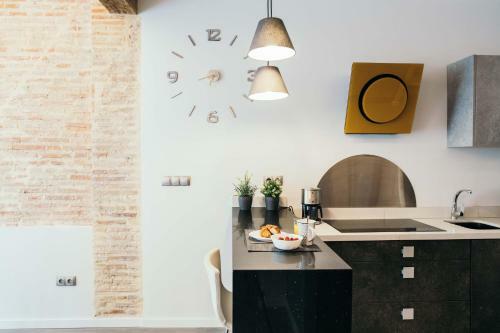 Apartamento Cathedral Modern 2br, 1ba, Wifi, Ac, Balcony