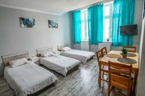 Albergue Centrum Noclegi W?growiec