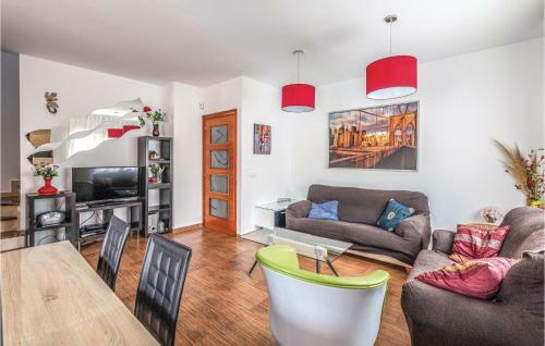 Two-bedroom Holiday Home In Vidreres