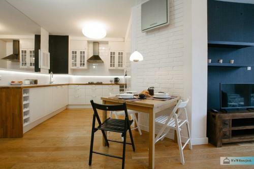 Warsaw Concierge Family Apartment