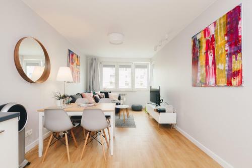 Oomph Warsaw Downtown Apartments