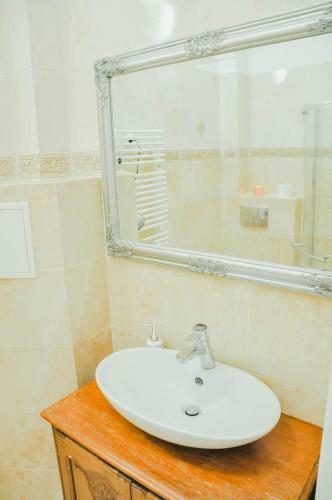 Hostal Art Modern City Centre
