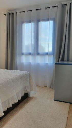 Apartment In Campoamor Overlooking The Swimming Pool