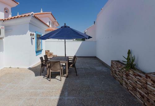 Chalet En Matalasca�as A 300 Metros de La Playa