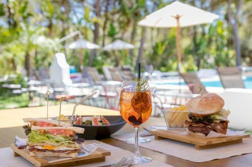 Hostal Casbah Formentera Hotel & Restaurant