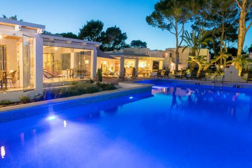 Hostal Casbah Formentera Hotel & Restaurant