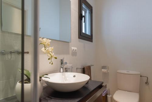 Luxury Villa With Outdoor Bar, Ibiza Villa 1027