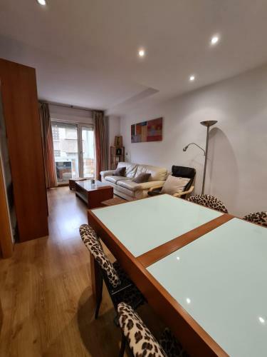 Apartamento Con Garaje Privado En El Centro - Dos Torres �owyn