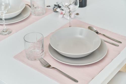 Luxurious Apartment Wroc?aw Kowale By Renters
