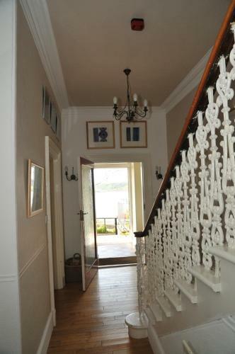 Hostal Invercloy Guest House