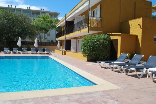 Apartamentos Les Palmeres