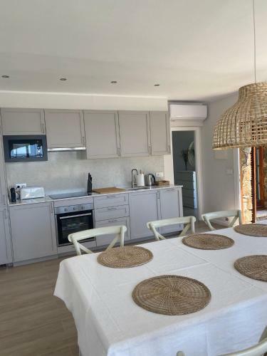 Villa La Buganvilla, Vistas Al Mar Y Piscina