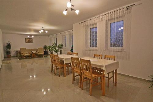 Hotel Dom Wczasowy " U J�zefa "