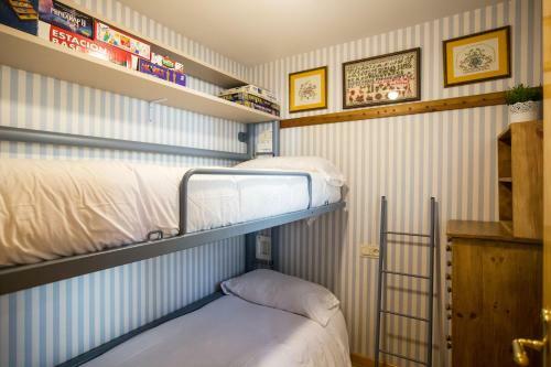 Apartamento Wood ? Wifi, Terraza ? Ideal Excursiones