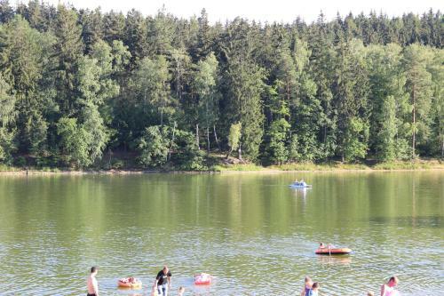 Lodge Domki Nad Jeziorem W Kar?owicach