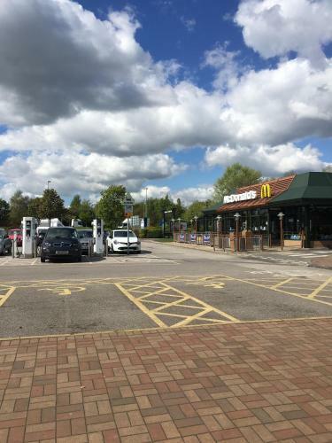 Hotel Ibis Budget Warrington Lymm Services