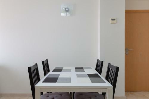 Beautiful Apartement In La Cala de