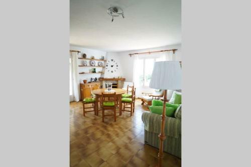Bini Veca, Casa Unifamiliar Con Jard�n Y Vistas En Binib�cquer