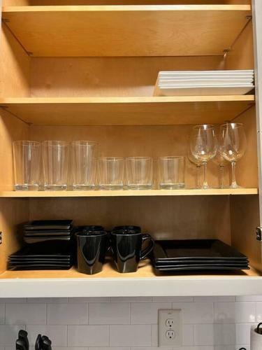 Luxury Keyless Smart Apartment W/indoor Fireplace