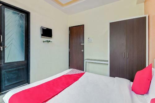 Oyo Flagship 48365 Hotel Shiva's Castle