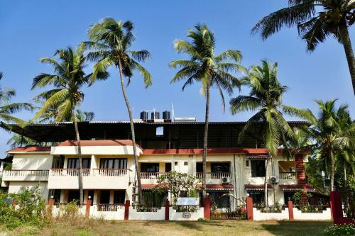 Hostal Shanu's Seaside Inn